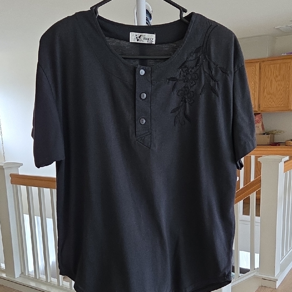 Variety Vintage Black Embroidered Blouse Size Medium